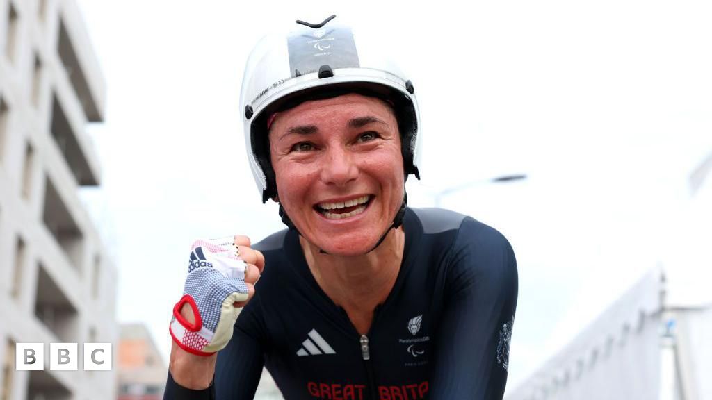 Paralympian Sarah Storey wins record 19th gold medal - BBC Newsround