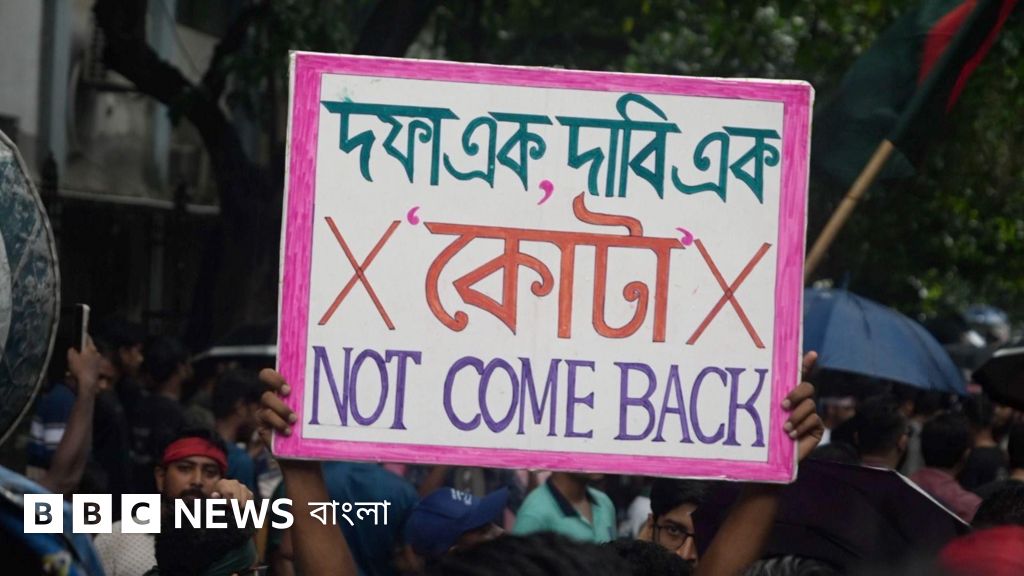 Uchta ijtimoiy porno Porno erkaklar jerking off va kamming