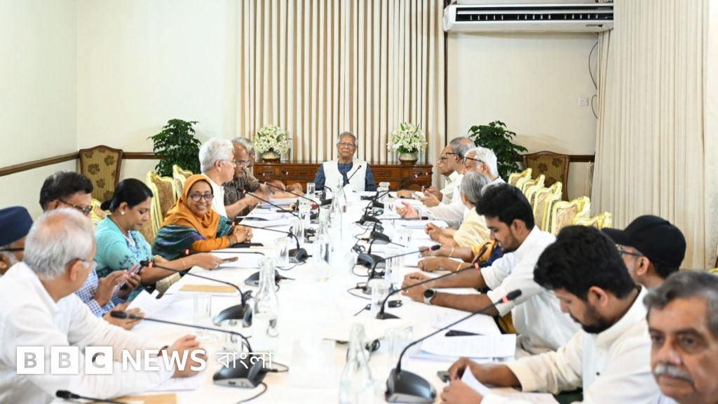 Restoranda chiroyli jinsiy aloqani tomosha qiling Uyda yalangoch sochli