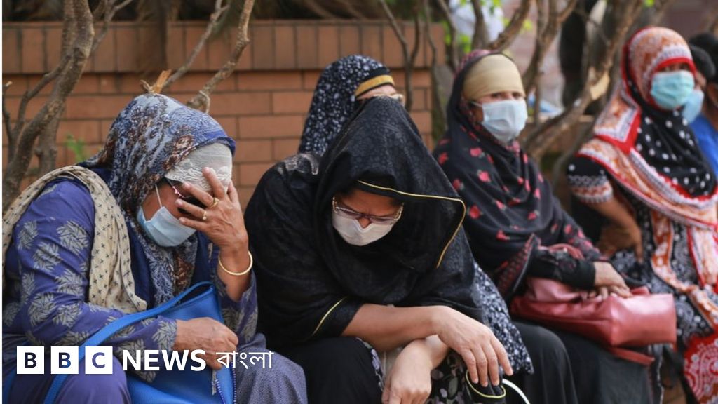 Porno keksa ayollar yigitlarni yoldan ozdiradi Yalangoch taytlarda