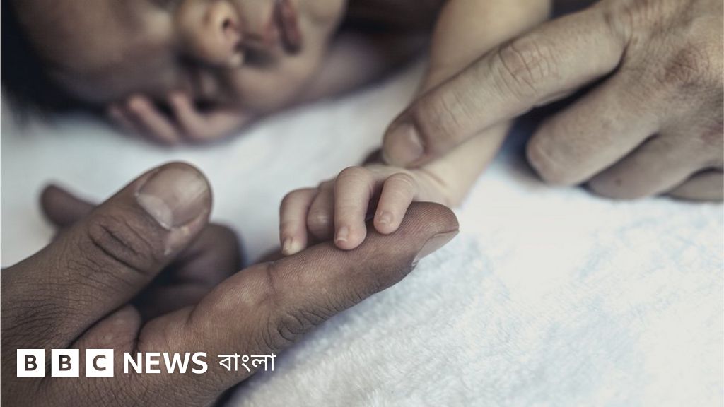 Bobo va uning dugonasi nabirasini sikayotgani pornosini tomosha qiling Bobo va uning dugonasi nabirasini sikayotgani pornosini tomosha qiling