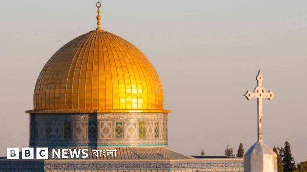 Mobil porno: Ota qizlarini sikdi