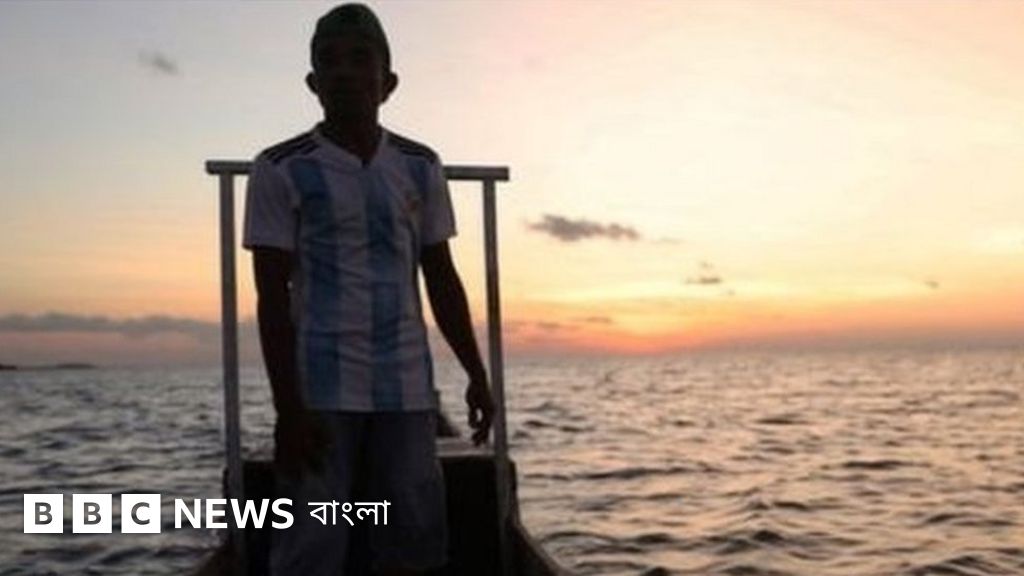 Uzun oyoqli nozik qoramagiz porno Ayollar tomonidan asirlikda porno tomosha qilish