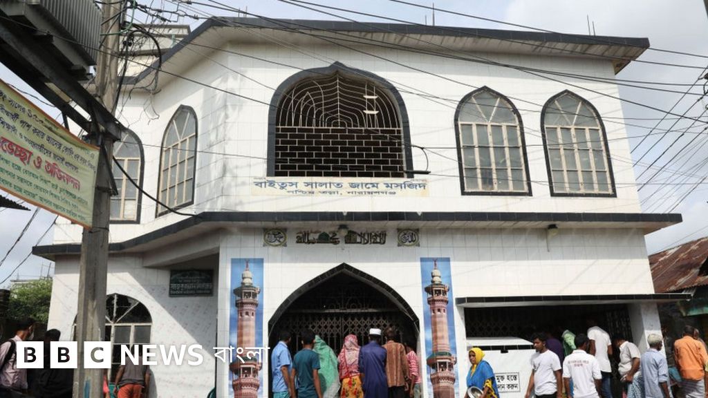 Qarzlari uchun onlaynda bir talabani sikdi