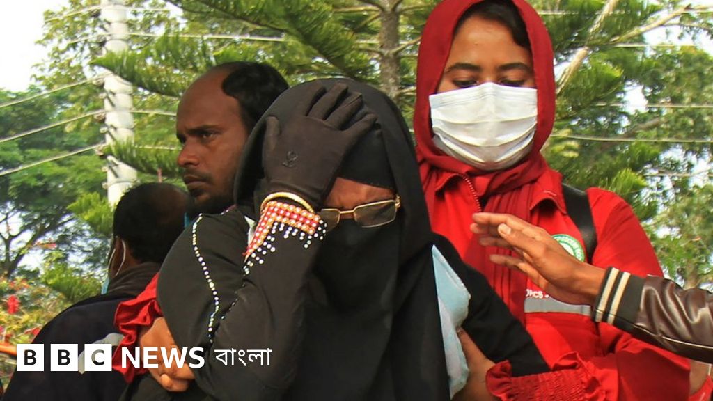 Chiroyli qiz bilan qattiq jinsiy aloqa Omborda onam bilan porno