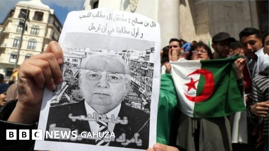 Algeria yatangaje ko amatora ya perezida azaba ku itariki ya kane y