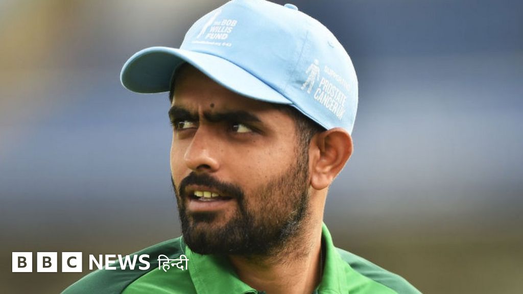 भारत से मैच से पहले अपनों के ही निशाने पर आई पाकिस्तानी टीम