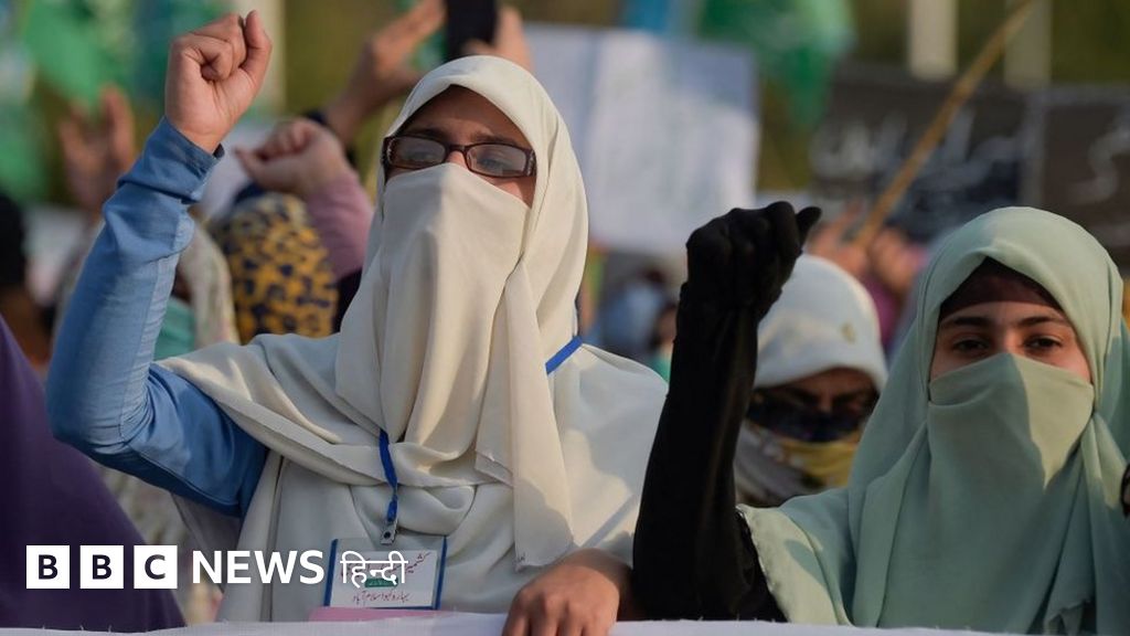 पाकिस्तान में महंगाई बेकाबू, मंत्री ने दी कम खाने की सलाह