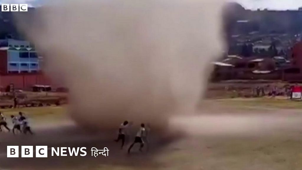 फ़ुटबॉल मैदान में कैसा 'शैतान' आ गया?