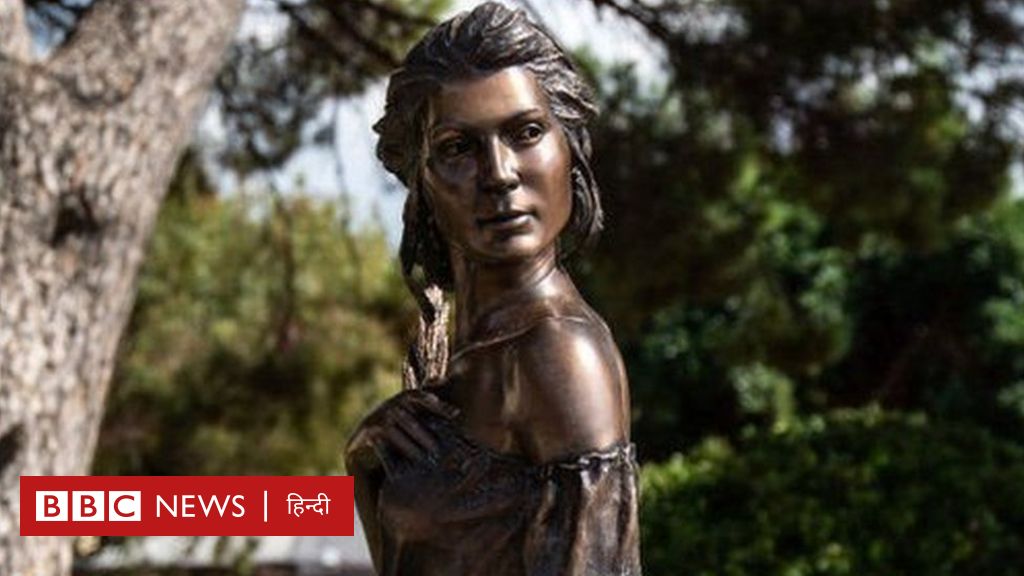 इटली में कम कपड़ों वाली महिला की मूर्ति पर विवाद, हटाने की हो रही माँग