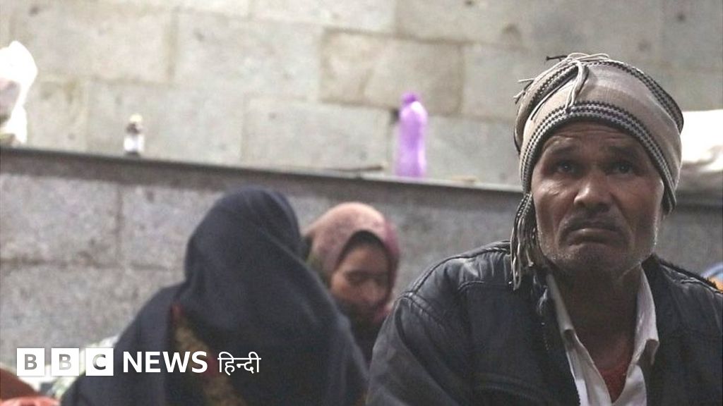 दिल्ली की सर्द रातें और सड़क पर बीमार-तीमारदार