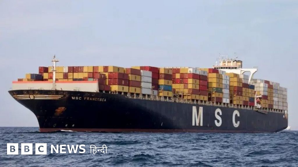 होर्मुज़ में तनाव बढ़ा: ईरान ने तीन मालवाहक जहाज़ों पर हमले के बाद दो को ज़ब्त किया