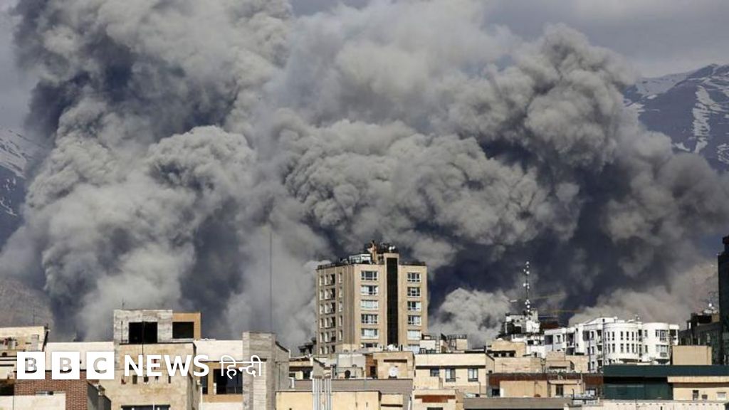 हनीफ़ का ब्लॉग : अमेरिकियों को नहीं पता कि उनके प्रेज़िडेंट कल कहां जंग शुरू करेंगे और क्यों