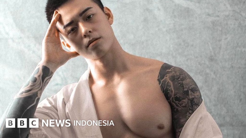 OnlyFans: Pria Singapura diborgol dan terancam dipenjara karena mengunggah foto bugil - BBC News