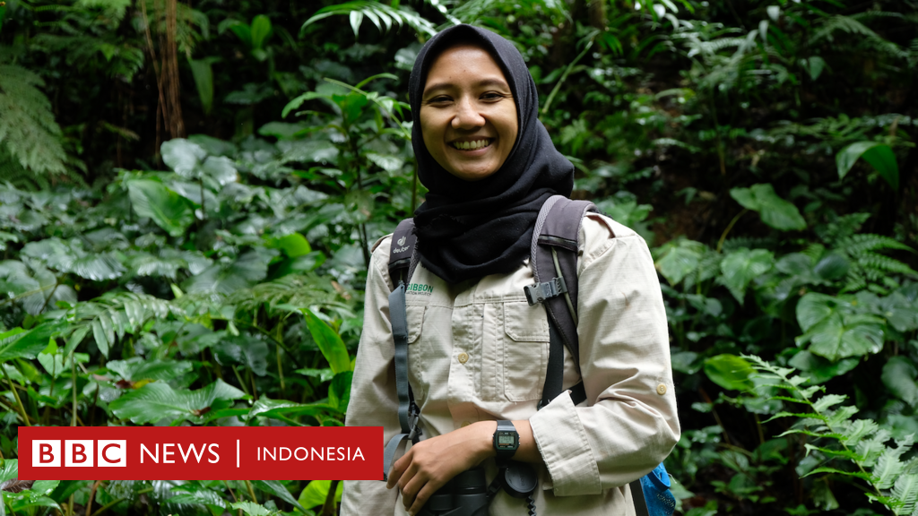 'Owa Jawa satu-satunya spesies kera kecil di hutan-hutan tersisa di Pulau Jawa' – Kisah perempuan ahli primata Indonesia, belasan tahun lestarikan owa Jawa yang terancam punah