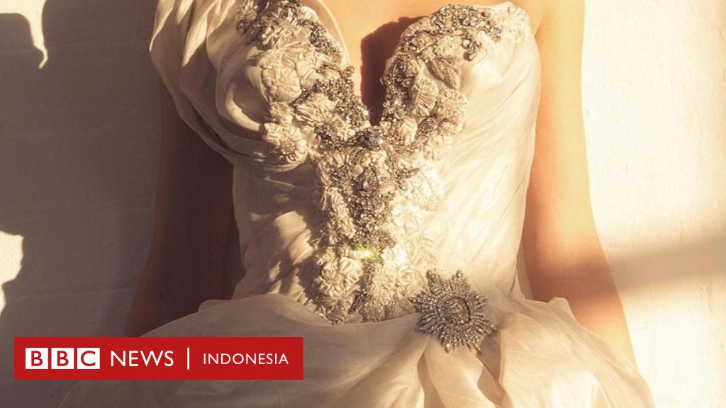 Cerita bagaimana gaun pengantin  Putri  Diana diciptakan 