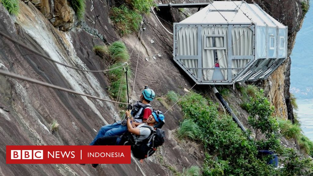 Uji nyali menginap di hotel tebing Purwakarta yang 'tertinggi di dunia