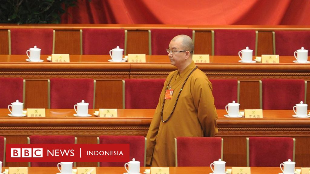 Ketua Asosiasi Umat Buddha Cina dituduh paksa biksu perempuan