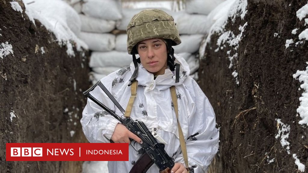 Rusia-Ukraina: Tentara Perempuan Ukraina Berikrar, 'Kami Siap Di Garis ...