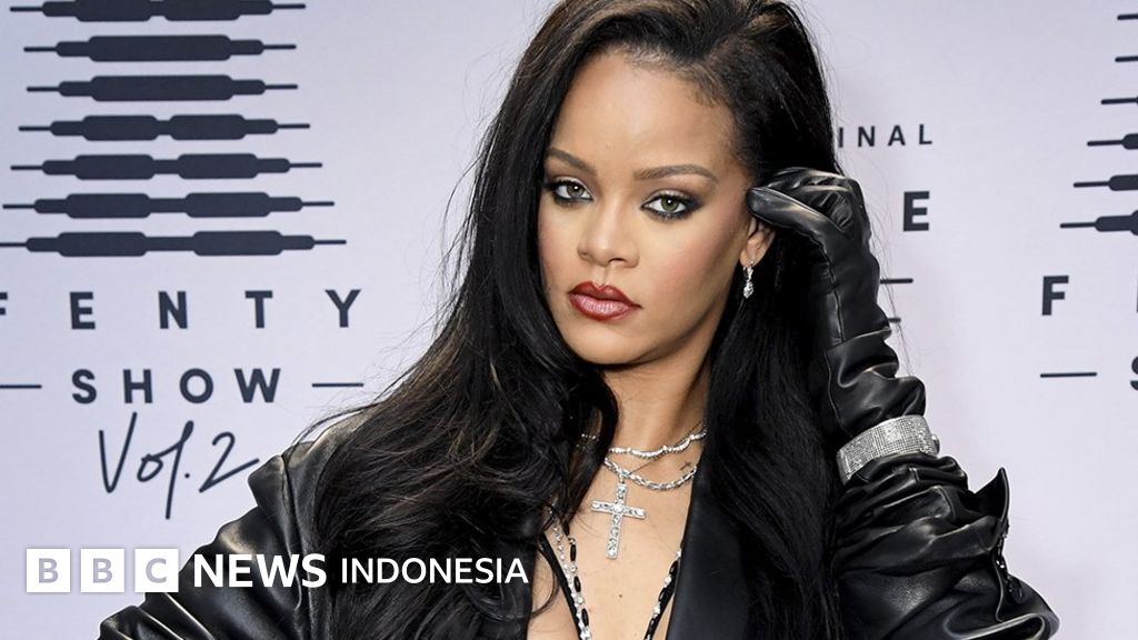 Gunakan hadis Nabi Muhammad dalam peragaan pakaian dalam, Rihanna minta