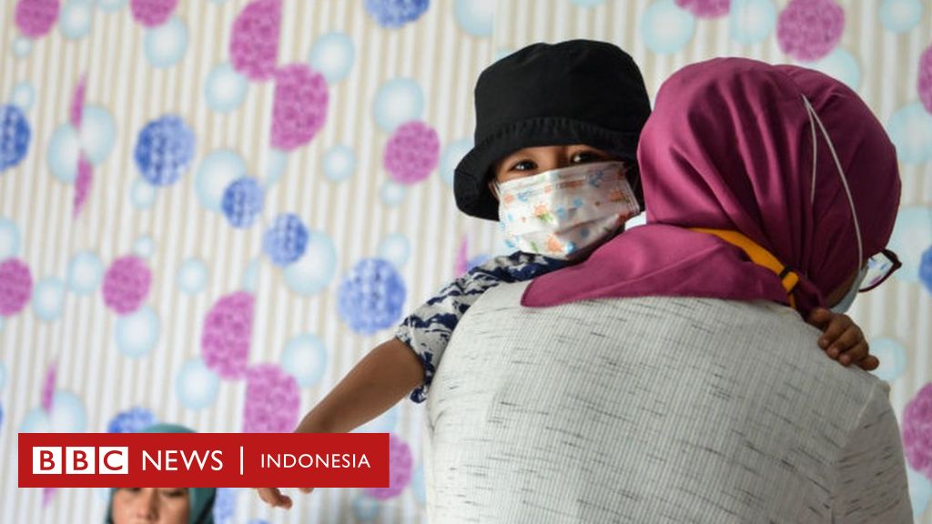 Covid 19 Beban Berlipat Ibu Berprofesi Tenaga Kesehatan Selama Pandemi Jadi Dokter Urus Rumah Tangga Merangkap Guru Bbc News Indonesia