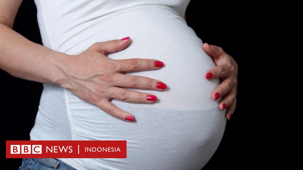 Rusia berikan insentif uang ke siswi sekolah yang hamil – 'Ketika seorang anak melahirkan anak, itu bukan heroisme tapi tragedi'