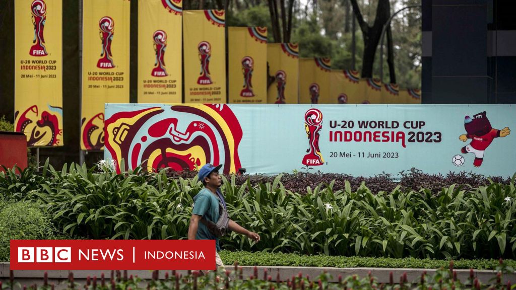 Piala Dunia U20 Indonesia batal jadi tuan rumah, kemarahan