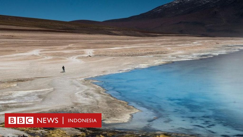 Panorama Pelangi Yang Menakjubkan Di Padang Garam Bolivia