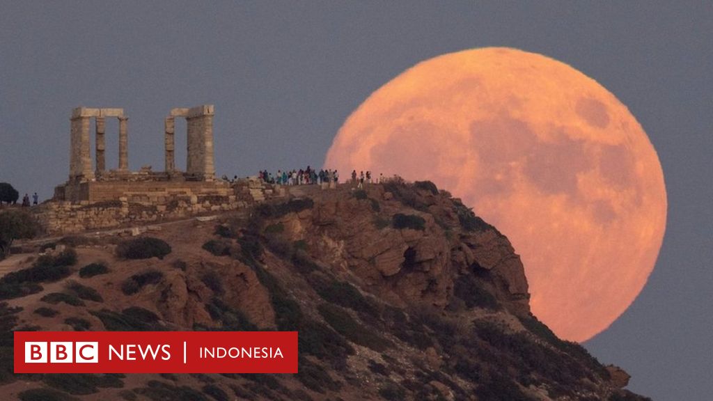Super Blue Moon: Fenomena bulan langka memukau warga dunia