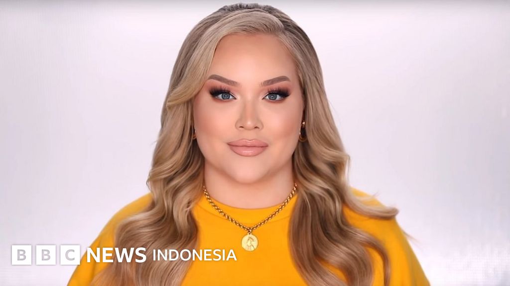 Keksa mushukdagi sikning yaqindan olingan videosi