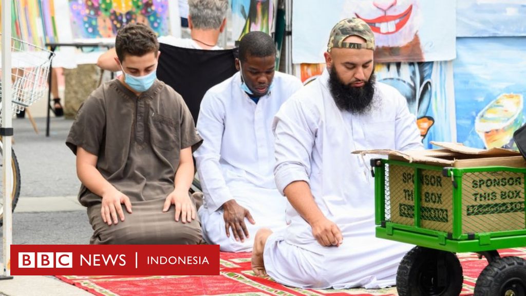 Mahkamah Agung AS Menangkan Gugatan Tiga Pria Muslim Amerika Yang ...