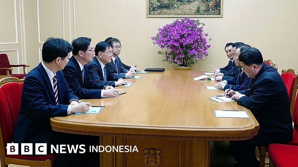 Untuk pertama kali pemimpin Korut Kim Jongun bertemu pejabat Korea