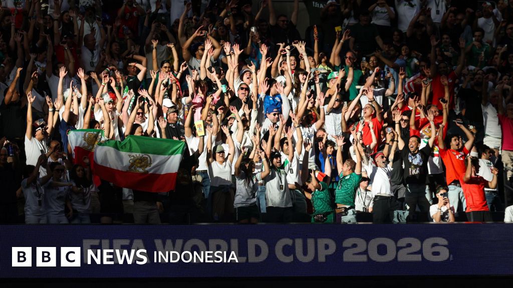 Suporter Iran Saling Sikut di Piala Dunia: Politik Pecah Belah Timnas Sendiri!