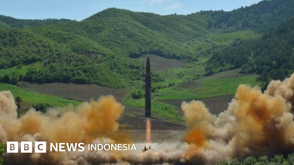 Rudal PL-17 Cina Ancam Dominasi Udara AS dengan Jangkauan 500 KM