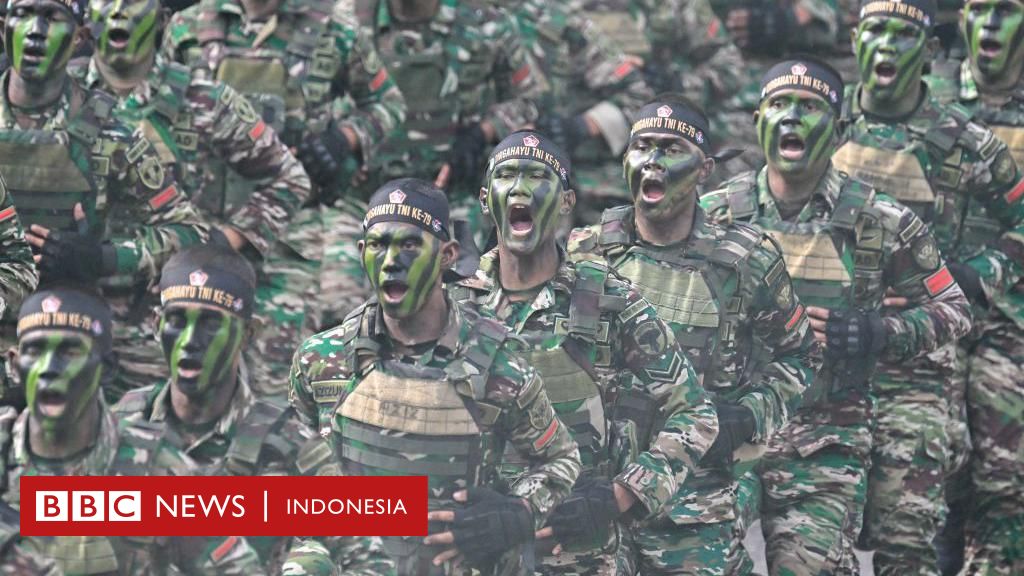Tentara jaga kejaksaan, upaya Prabowo lemahkan pengaruh Jokowi?