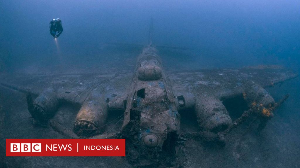 Foto-foto bangkai pesawat dan kapal karam yang mengerikan di bawah laut