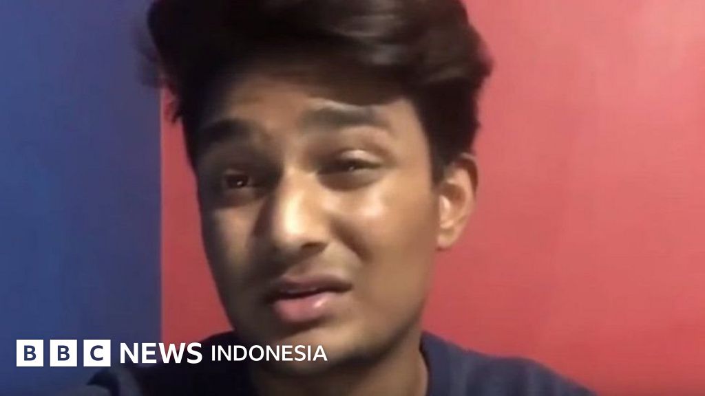 kiyimdagi chiroyli kunnilingus Onalar, qizlar va buvilar bilan yashirin kamera lezbiyen porno