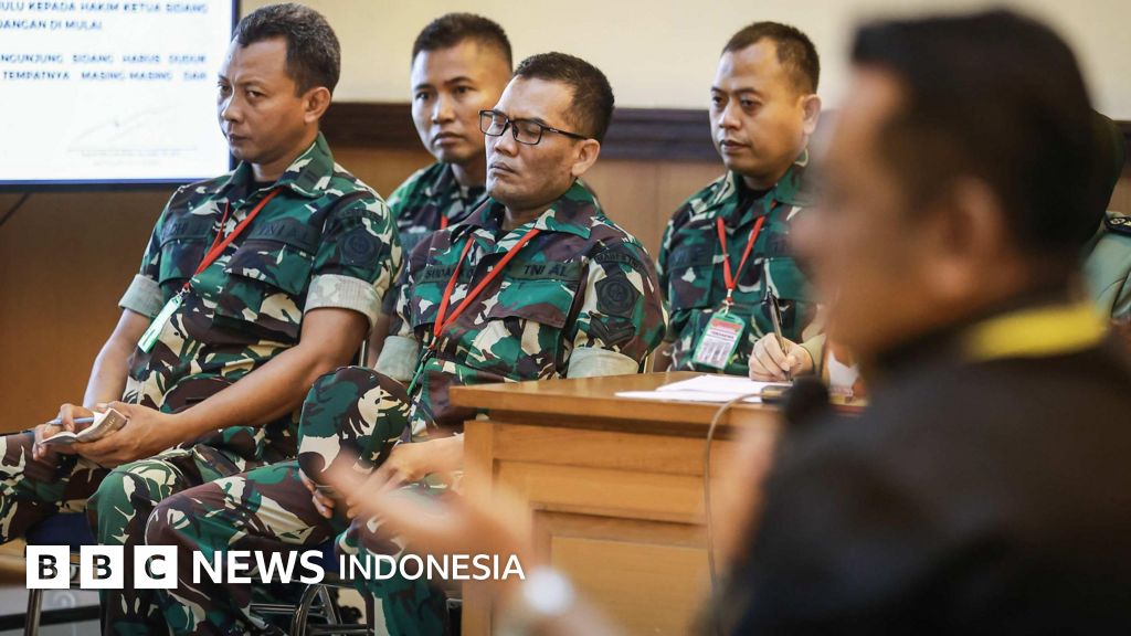 Empat anggota TNI pelaku penyiraman air keras ke Andrie Yunus dituntut 2 tahun 6 bulan hukuman penjara
