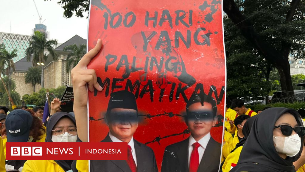 Viral tagar #IndonesiaGelap jadi tajuk demo mahasiswa - Apa saja tuntutan mereka?