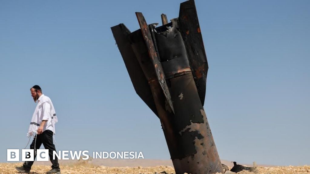 Mengapa Iran membalas serangan Israel terhadap Lebanon?