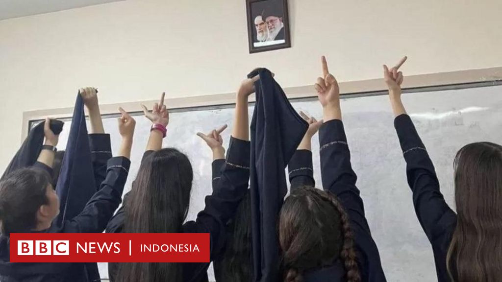 Lepas Jilbab Di Iran: Para Siswa Protes Pemerintah, 'jika Tidak Bersatu ...