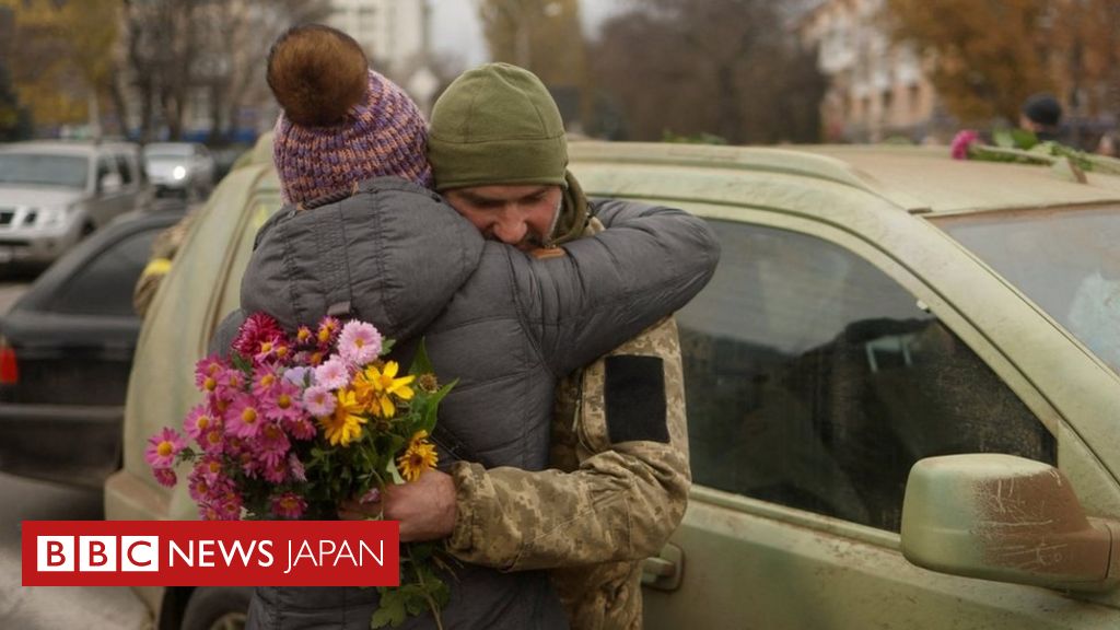 ゼレンスキー大統領、ロシア軍がヘルソンで「戦争犯罪」400件