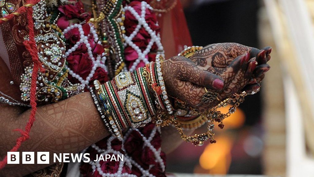 「7秒にひとり15歳未満の少女が結婚」　その問題は - BBCニュース