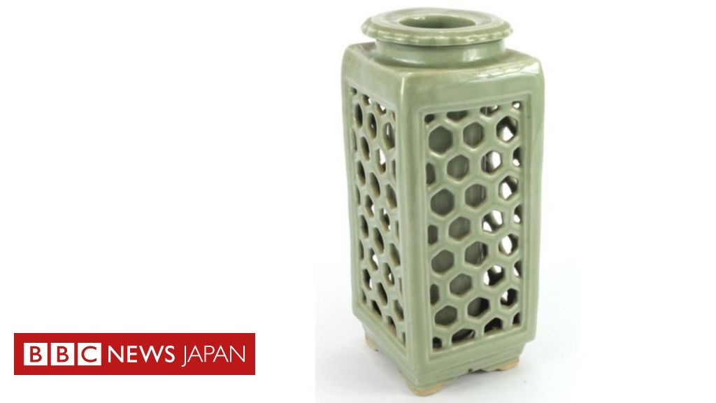 ドアストッパー」代わりの花瓶、明時代のものと判明 60万円で落札