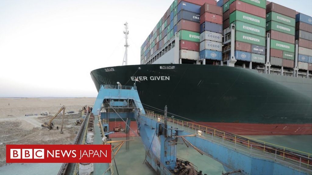 スエズ運河の座礁船 離礁に成功と 前日から積み荷下ろして軽量化 cニュース