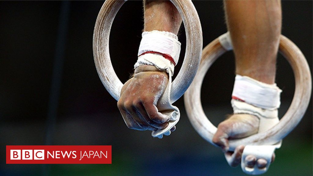 ロシアの体操選手 戦争支持のシンボルを胸にウクライナ選手と表彰台に 懲戒手続きへ cニュース