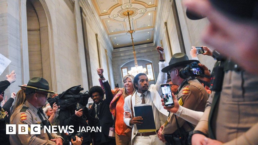 米テネシー州議会、銃規制強化求めた民主党議員2人を除名 - BBCニュース