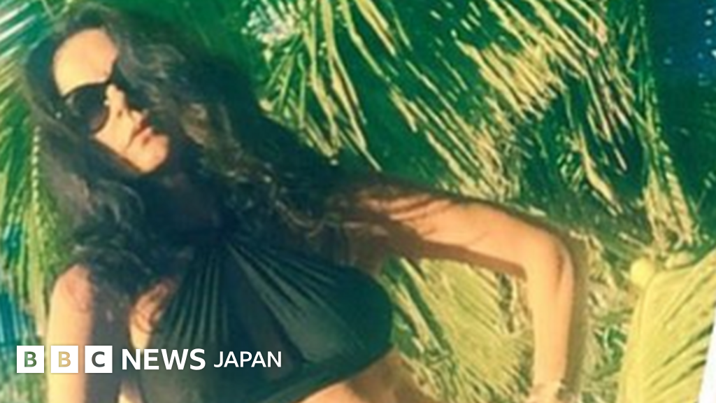 女優ゼタ ジョーンズさんが水着写真を公開 パパラッチに反撃 cニュース