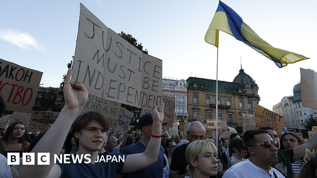ゼレンスキー氏、汚職対策機関の独立性確保する新法案提出 欧州委員長
