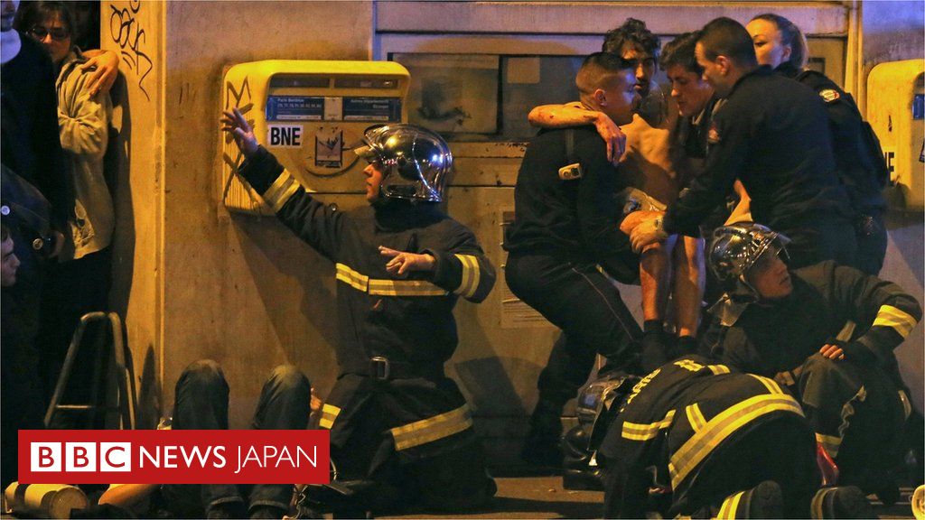 パリ連続襲撃で130人近く死亡 仏大統領はisの 戦争行為 と cニュース